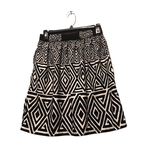 WHBM All Over Print Skirt - Picture 1 of 4